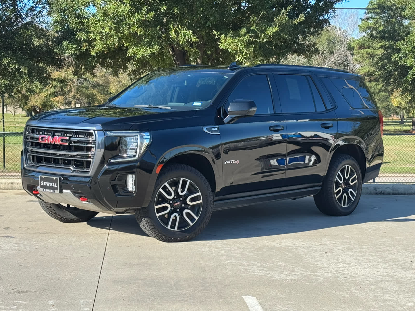 2023 GMC Yukon AT4's photo