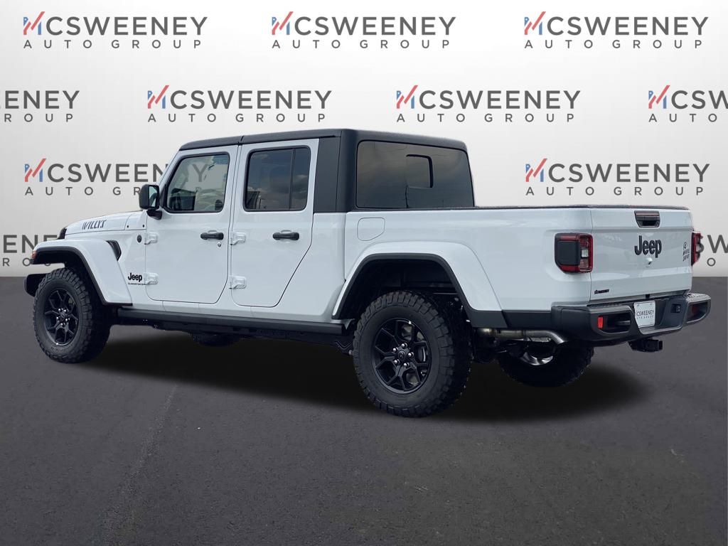 2025 Jeep Gladiator Willys photo 2