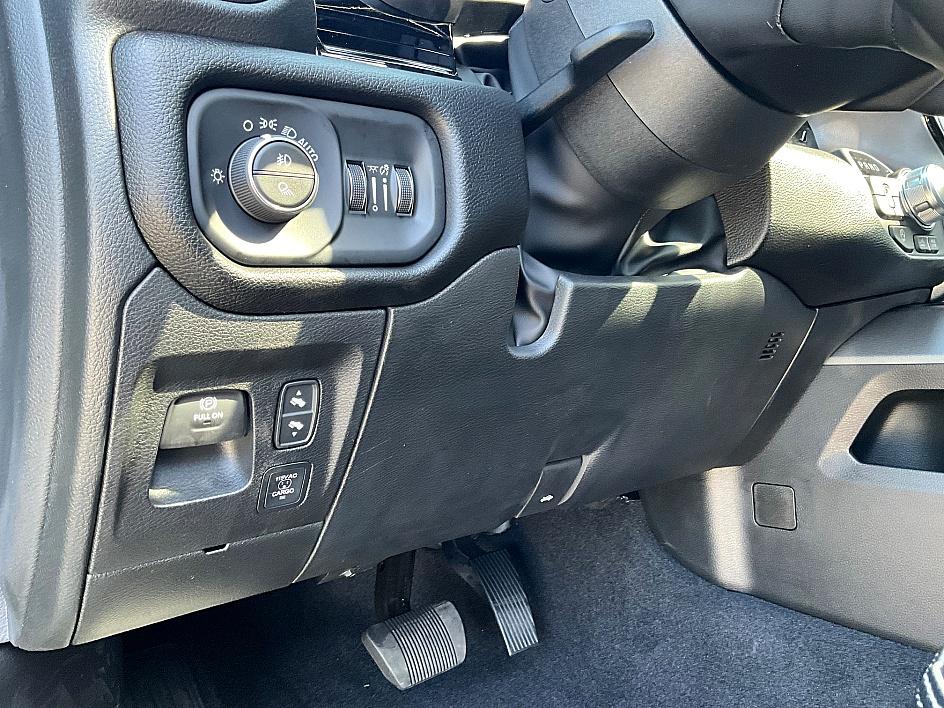 2026 Ram 1500 Rebel photo 18