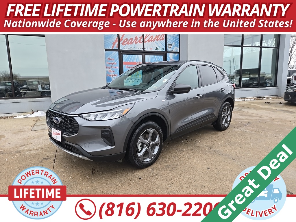 2025 Ford Escape ST-Line's photo