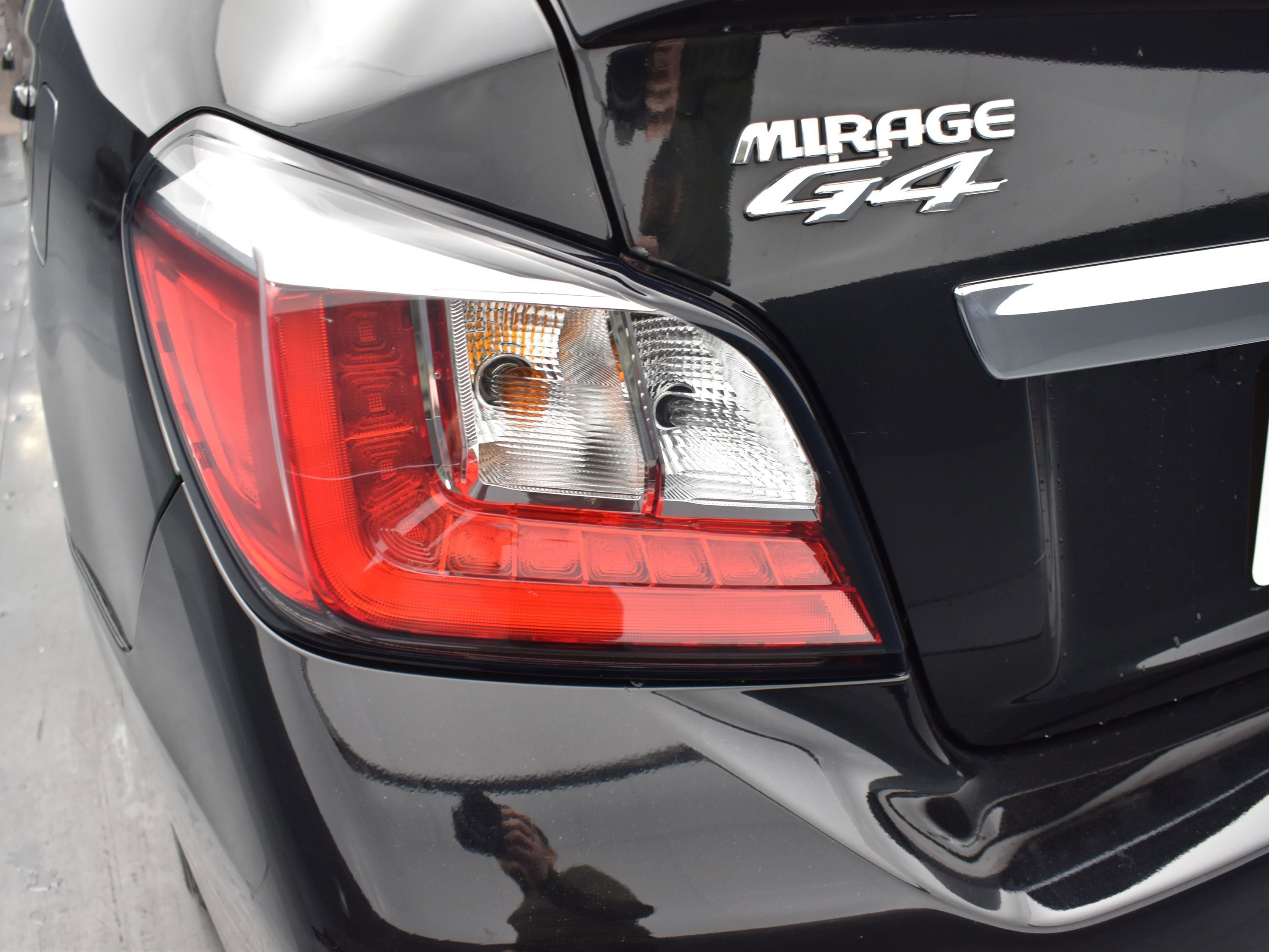 2024 Mitsubishi Mirage G4 LE photo 7