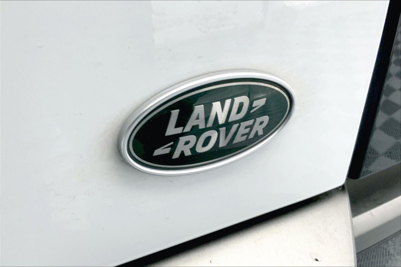 2022 Land Rover Defender X-Dynamic HSE 110 photo 7