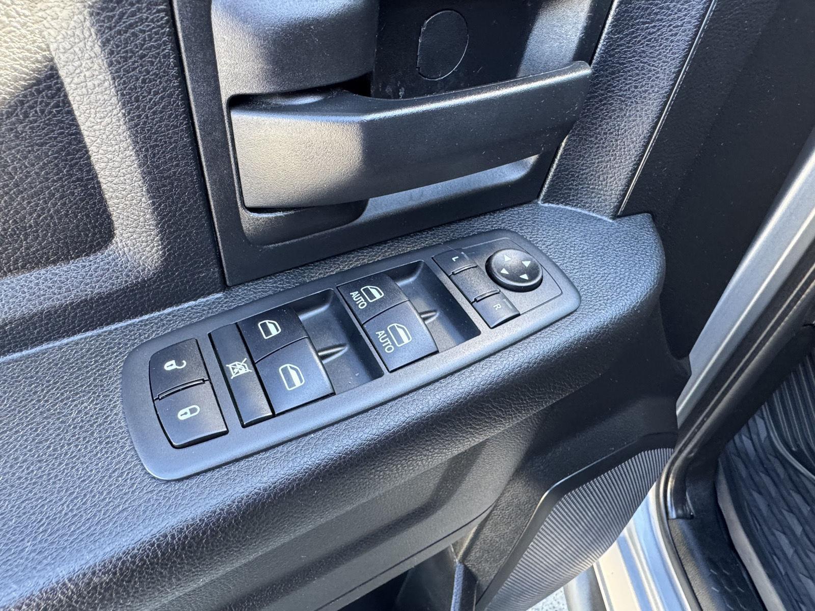 2020 Ram 2500 Tradesman photo 8