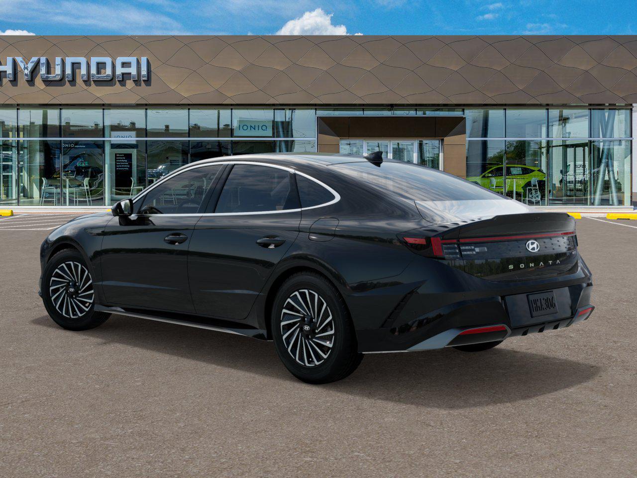 2025 Hyundai Sonata Hybrid Limited photo 3