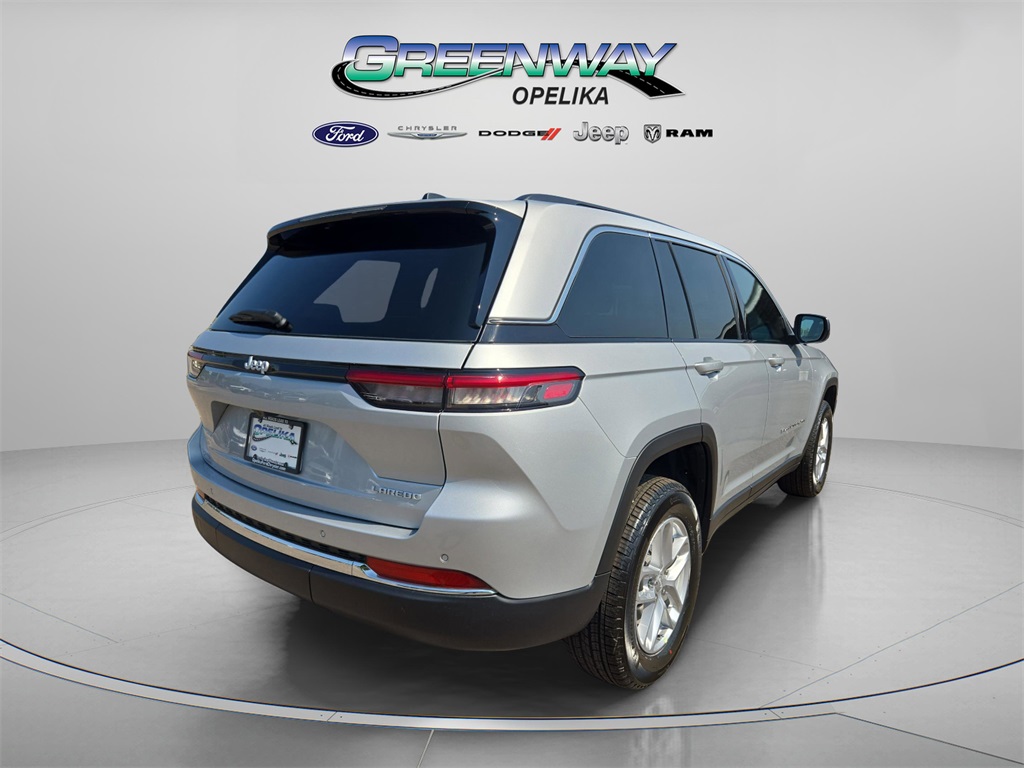 2025 Jeep Grand Cherokee Laredo X photo 6