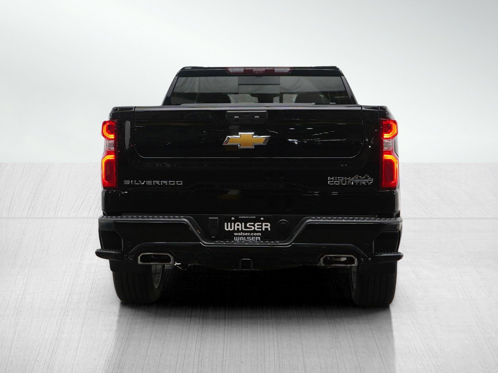 2024 Chevrolet Silverado 1500 High Country photo 4