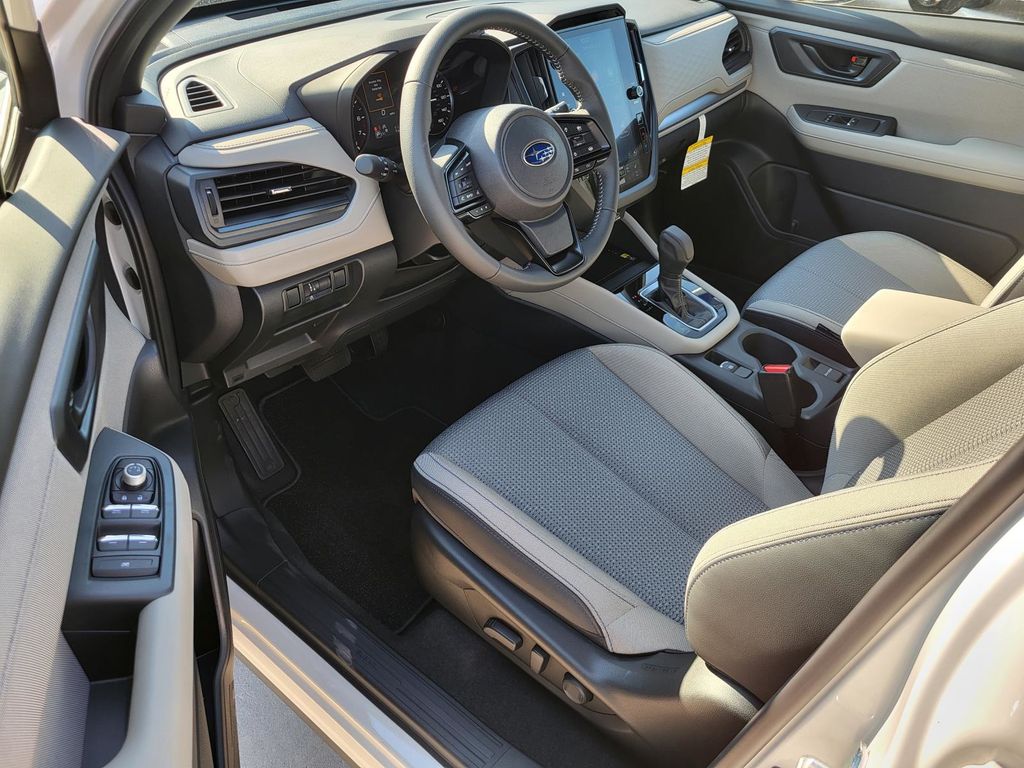 2025 Subaru Forester Premium Base photo 6