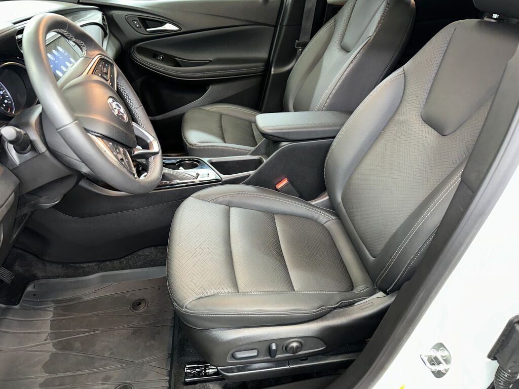 2022 Buick Encore GX Essence photo 2