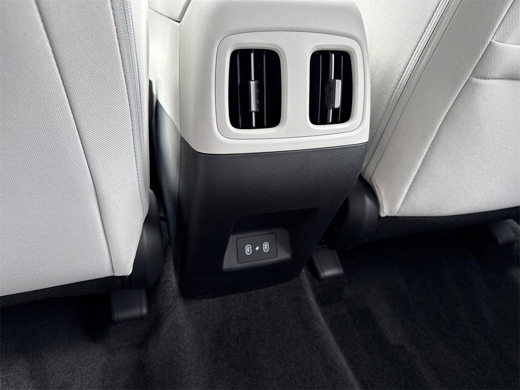 2026 Hyundai Tucson SEL photo 12