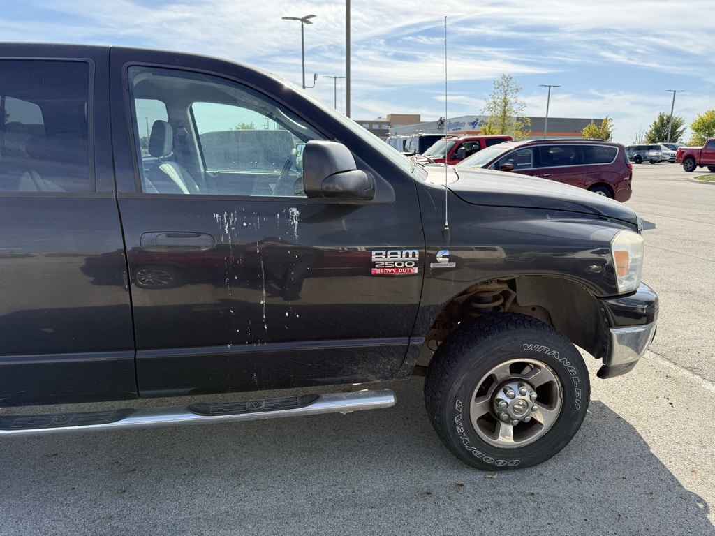 2009 Dodge Ram SLT photo 10