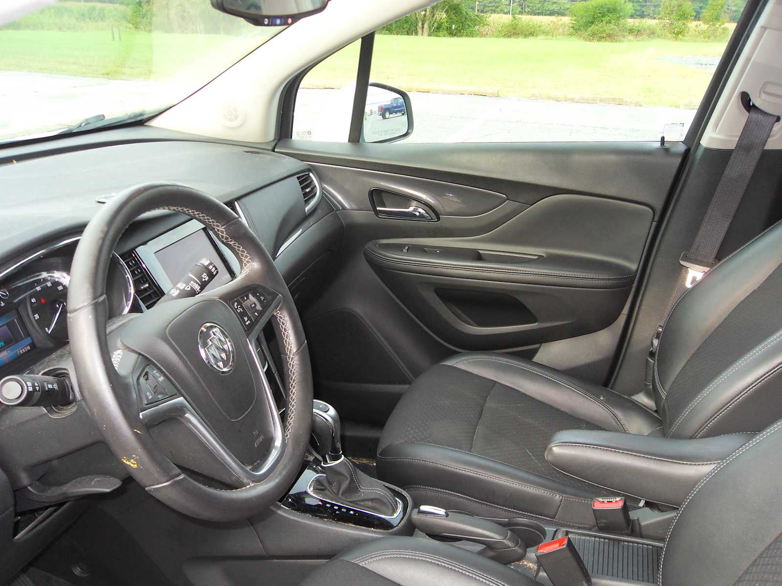 2022 Buick Encore Preferred photo 10