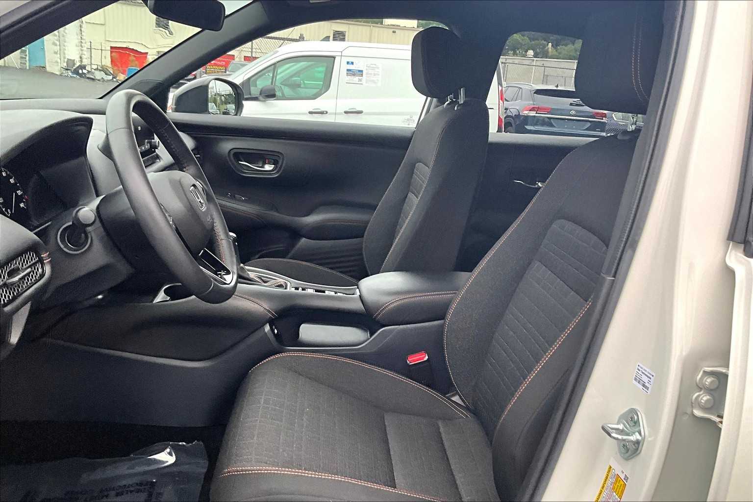 2023 Honda HR-V Sport photo 7