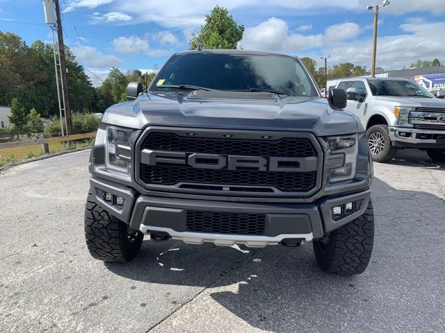2020 Ford F-150 Raptor photo 3