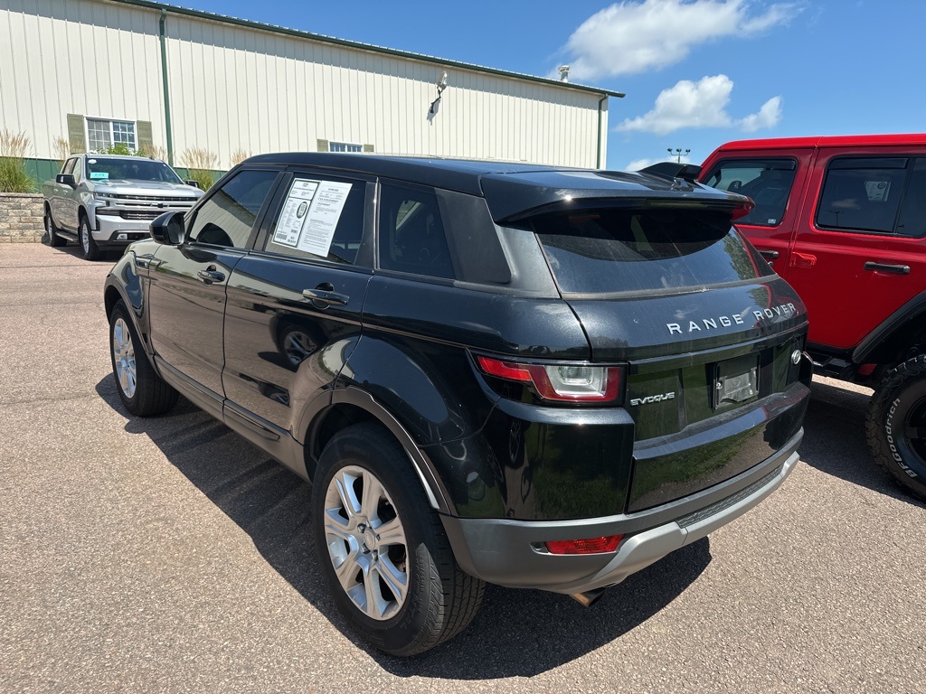 2017 Land Rover Range Rover Evoque SE photo 5
