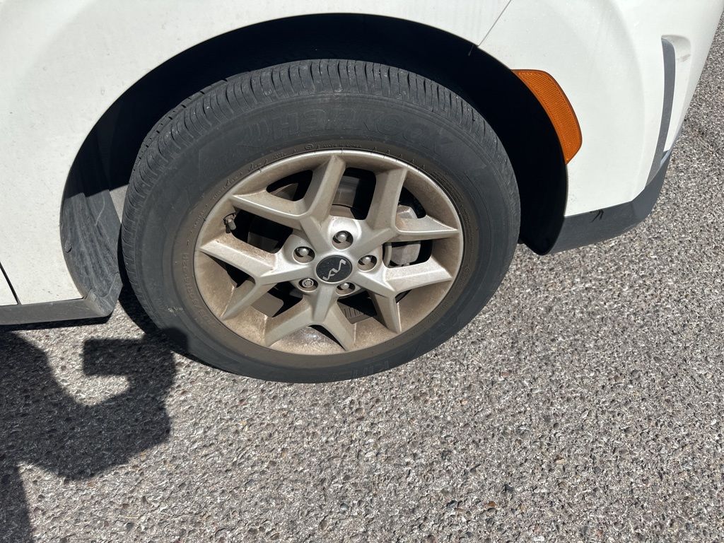 2023 Kia Soul LX photo 9