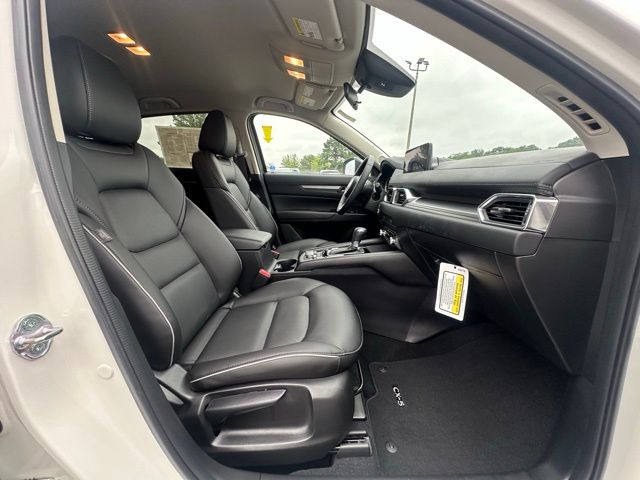 2025 Mazda CX-5 2.5 Select photo 29