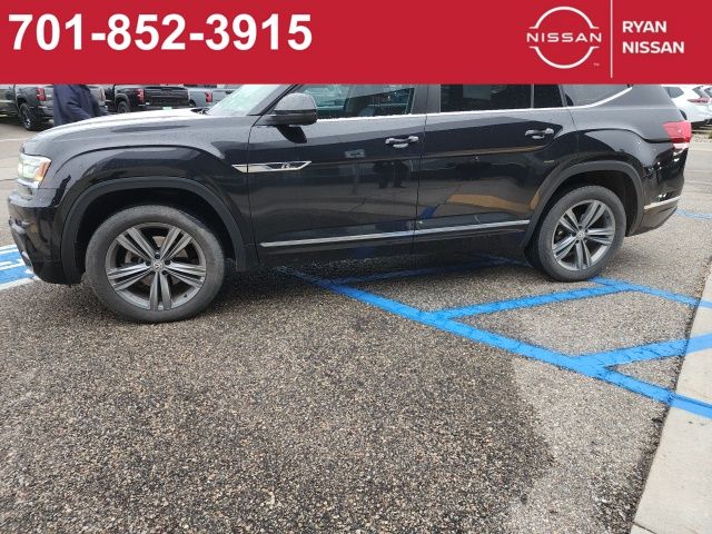 2019 Volkswagen Atlas V6 SE photo 2