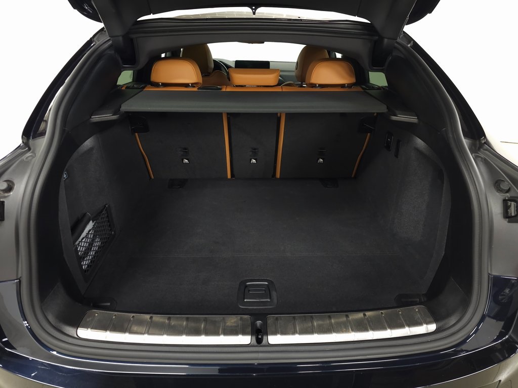 2023 BMW X4 - Image 5