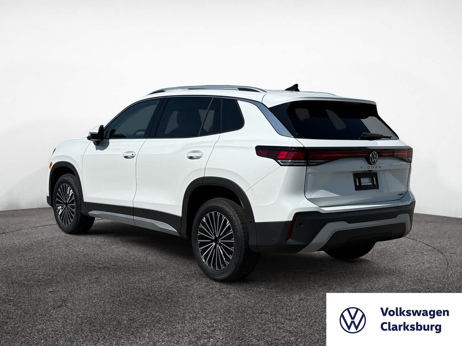 2025 Volkswagen Tiguan S photo 3