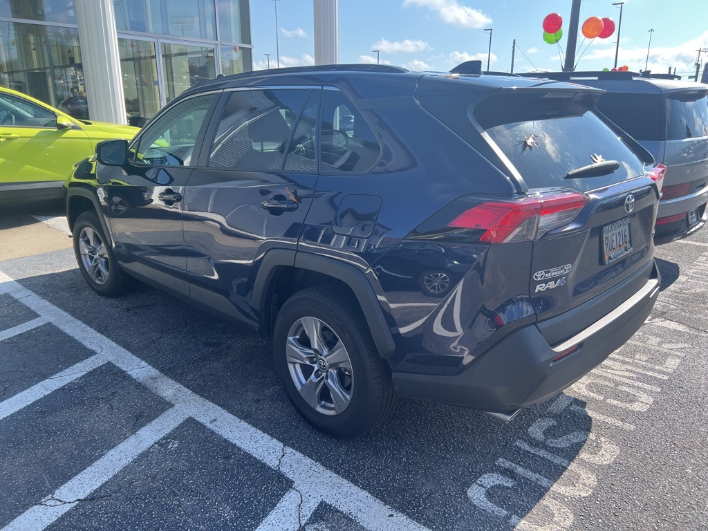 2024 Toyota RAV4 XLE photo 2