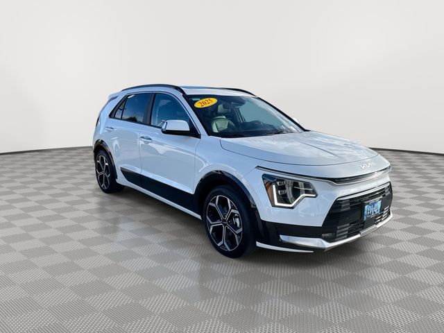 2025 Kia Niro Plug-In Hybrid SX photo 2