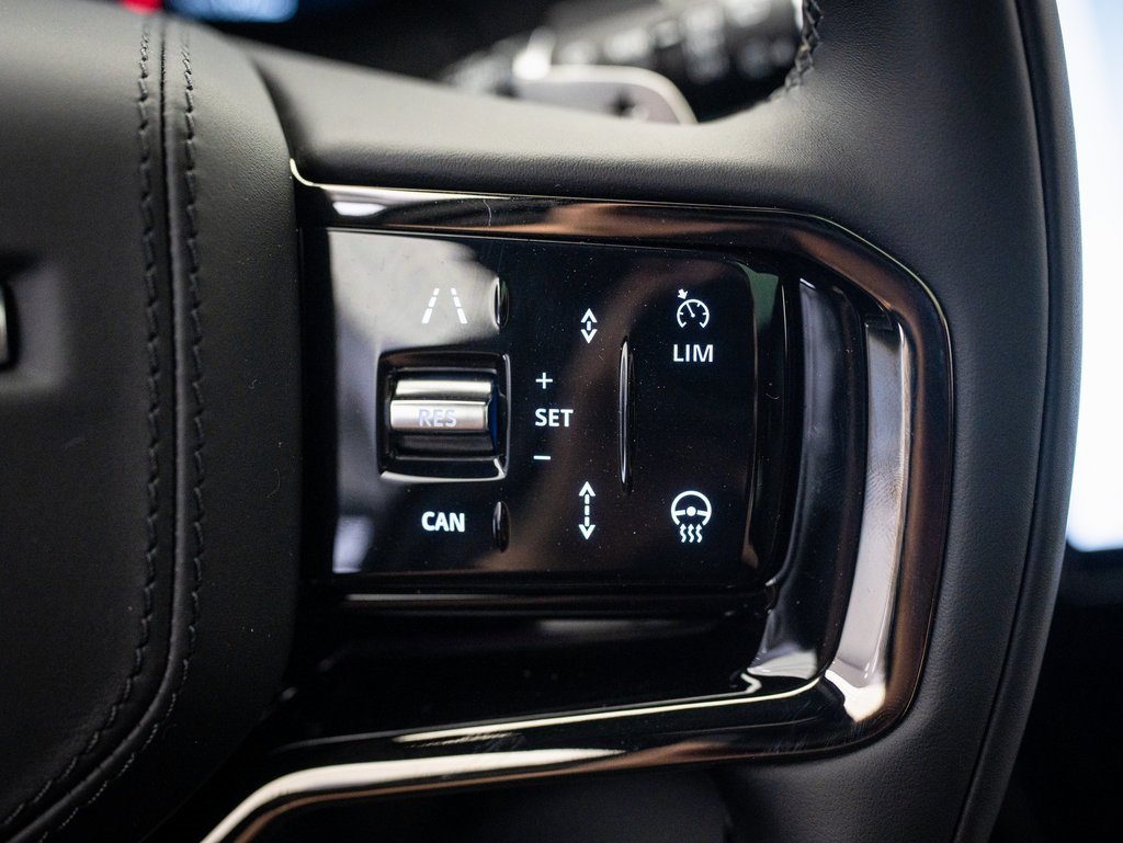 2025 Land Rover Range Rover Sport SE photo 23