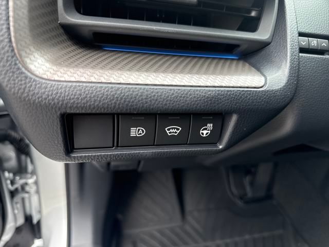 2025 Toyota Prius XLE photo 28