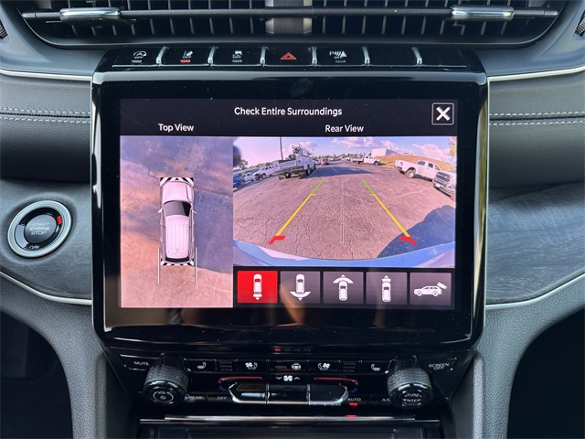 2025 Jeep Grand Cherokee Limited photo 32