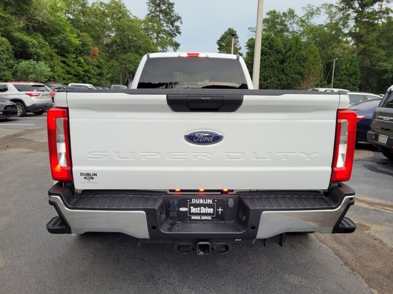 2024 Ford F-350 XLT photo 10