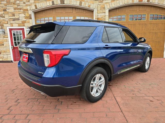2023 Ford Explorer XLT photo 3