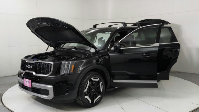 Used 2024 EBONY BLAC Kia EX image 9