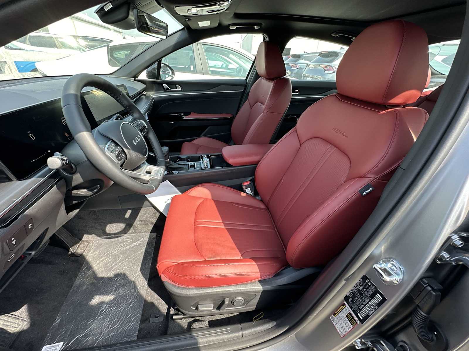 2025 Kia K5 GT-Line photo 3