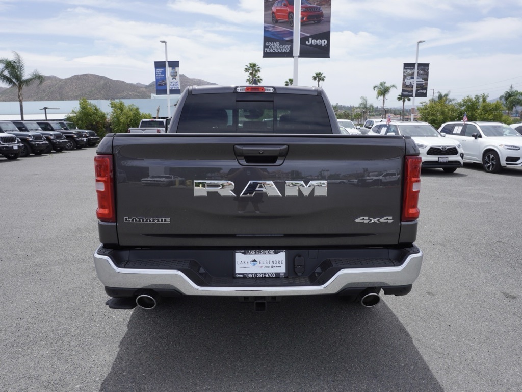 2025 Ram 1500 Laramie photo 4
