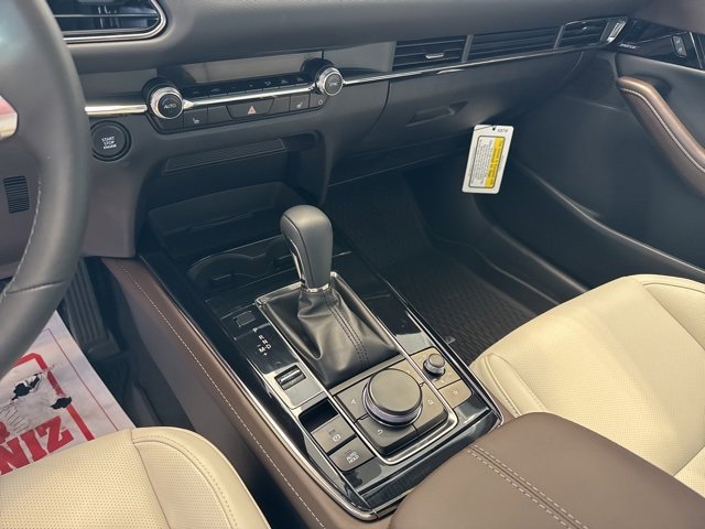 2025 Mazda CX-30 2.5 S Premium photo 9