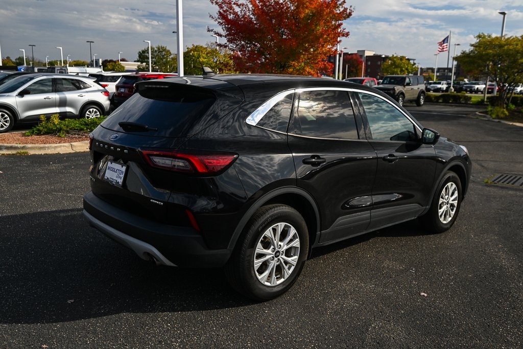 2023 Ford Escape Active photo 2