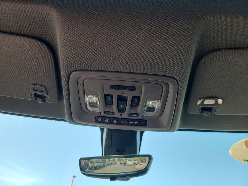 2021 Chevrolet Silverado 1500 LTZ photo 26