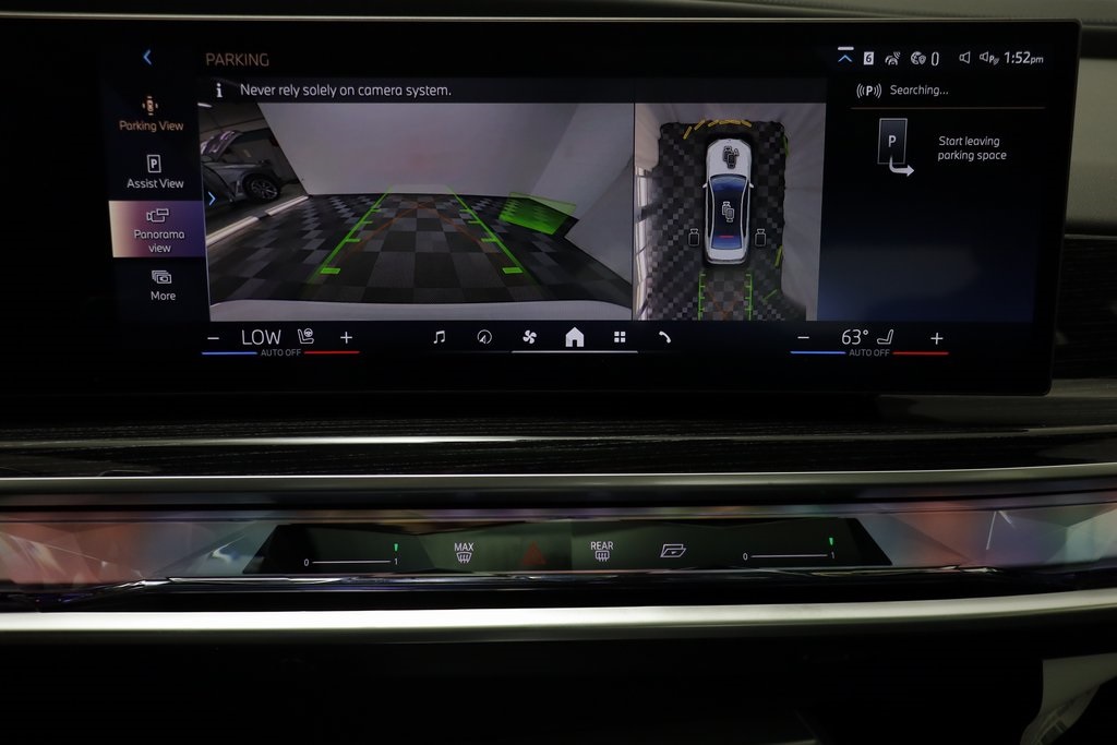 2026 Bmw 750e photo 12