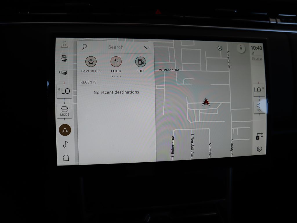 2025 Land Rover Range Rover SE photo 17