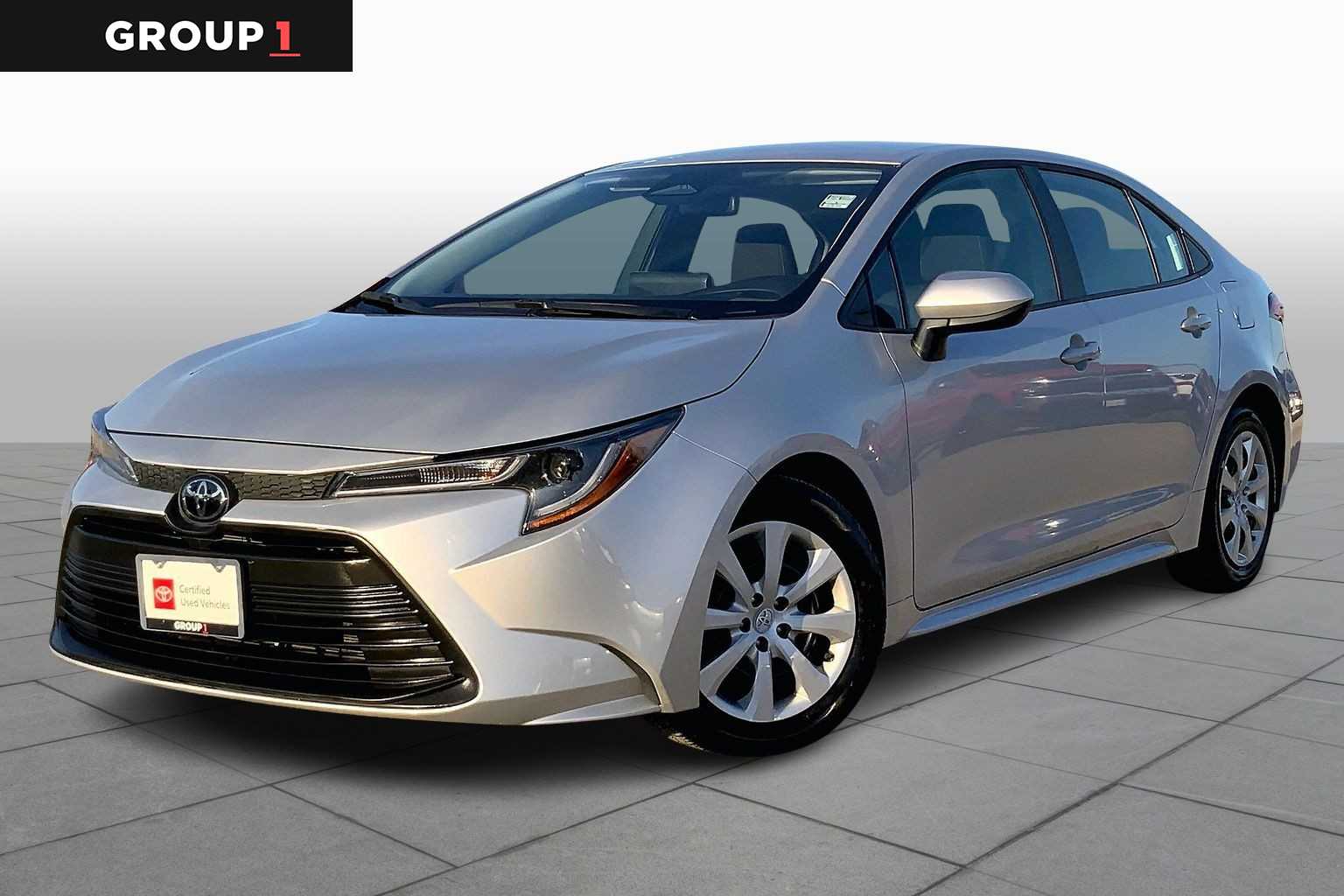 2025 Toyota Corolla LE's photo