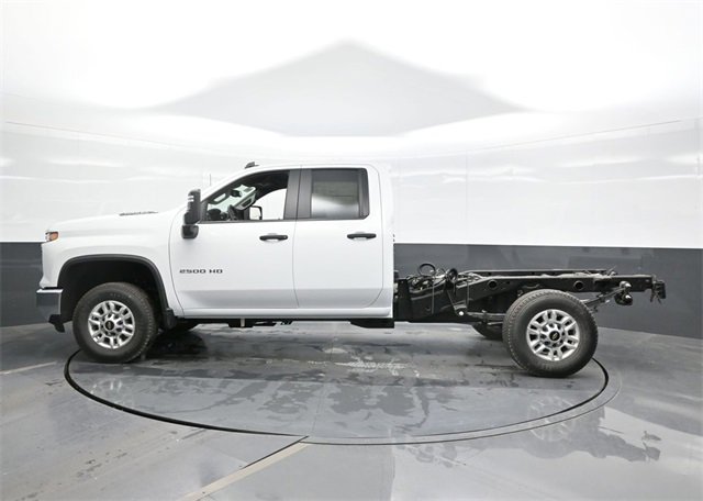 2026 Chevrolet Silverado 2500HD photo 4