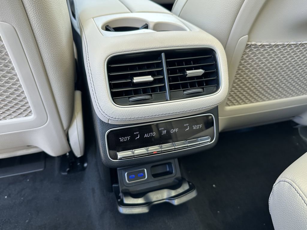 2025 Mercedes Benz GLS 450 4MATIC photo 26