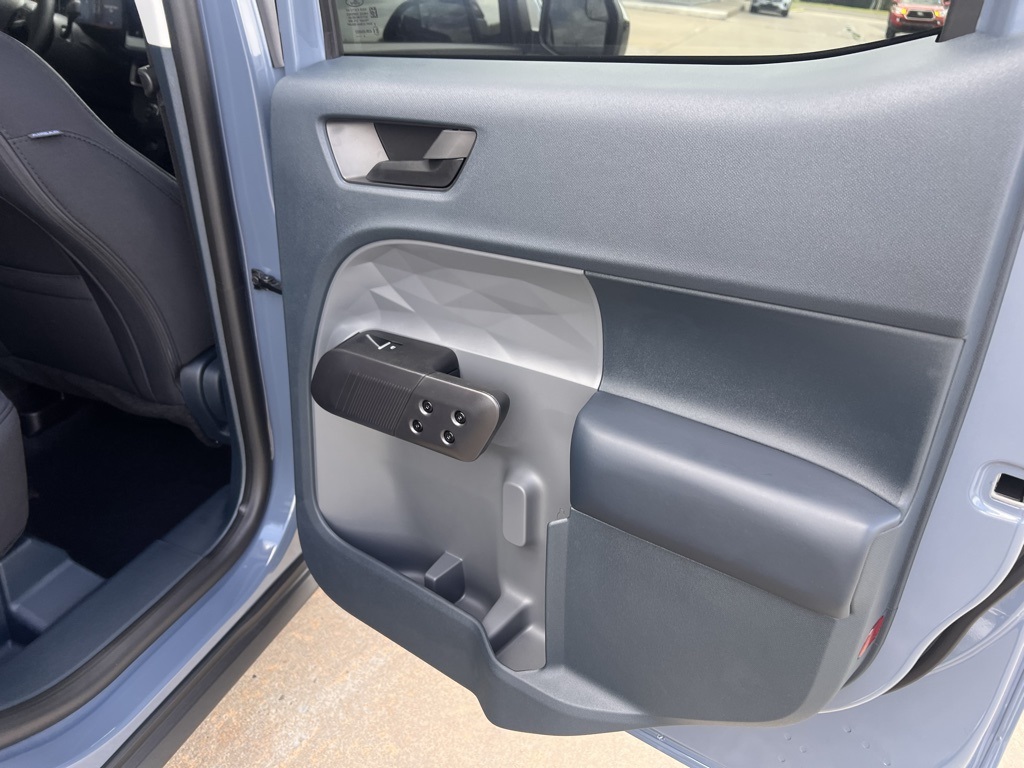 2025 Ford Maverick XLT photo 32