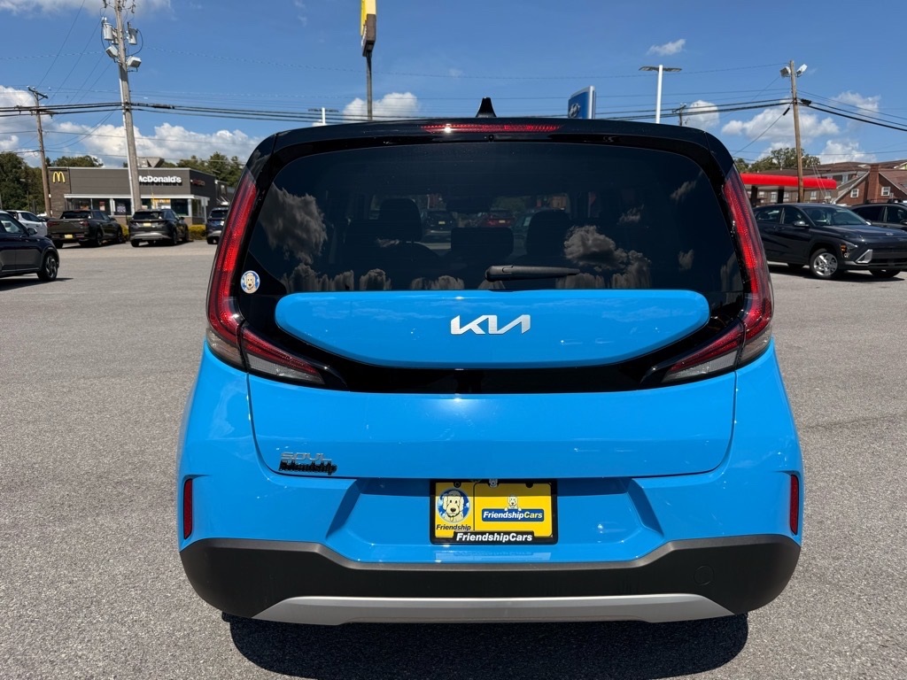 2023 Kia Soul S photo 7