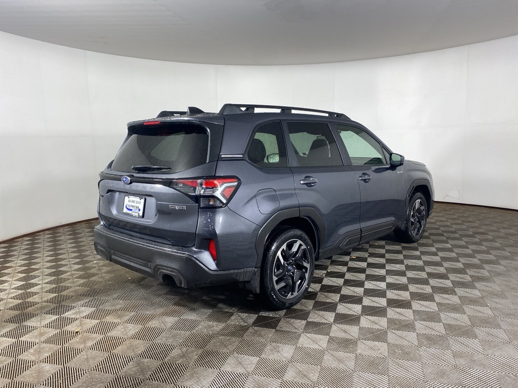 2025 Subaru Forester Limited photo 3