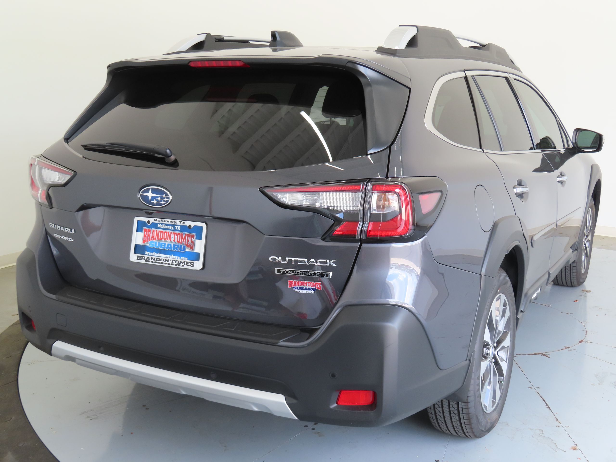 2025 Subaru Outback Touring XT photo 3