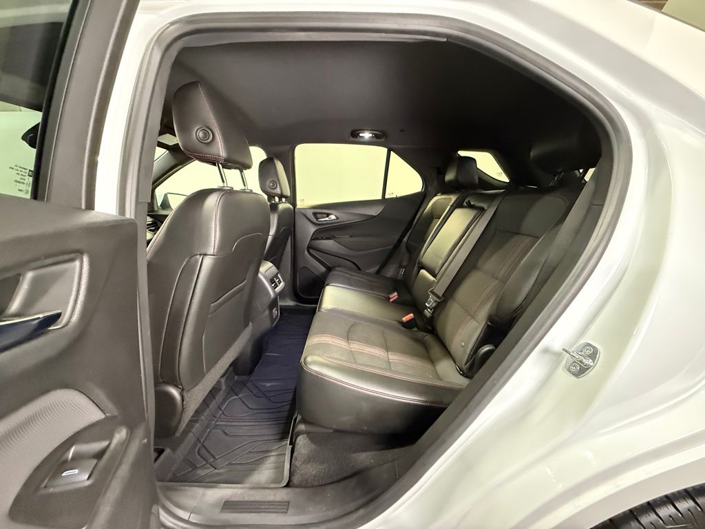 2022 Chevrolet Equinox RS photo 17