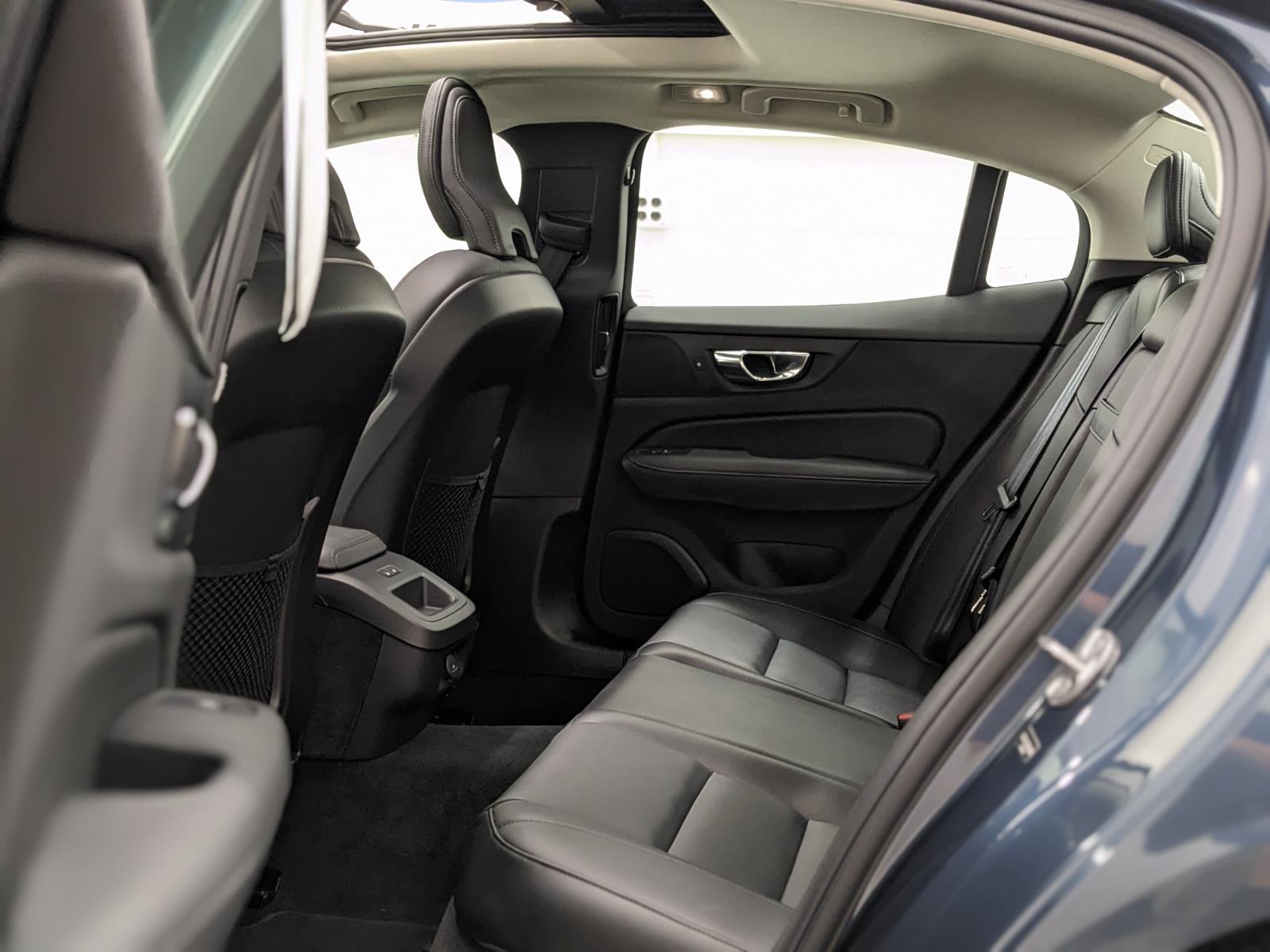 2025 Volvo S60 Core photo 18