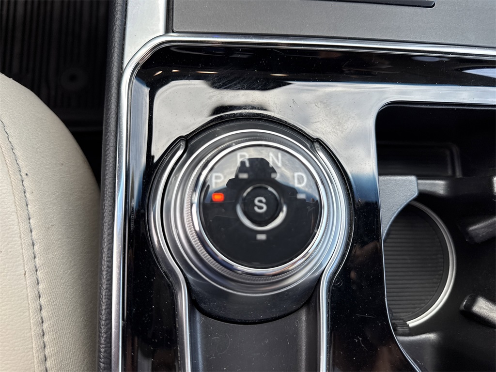 2019 Ford Edge Titanium photo 21