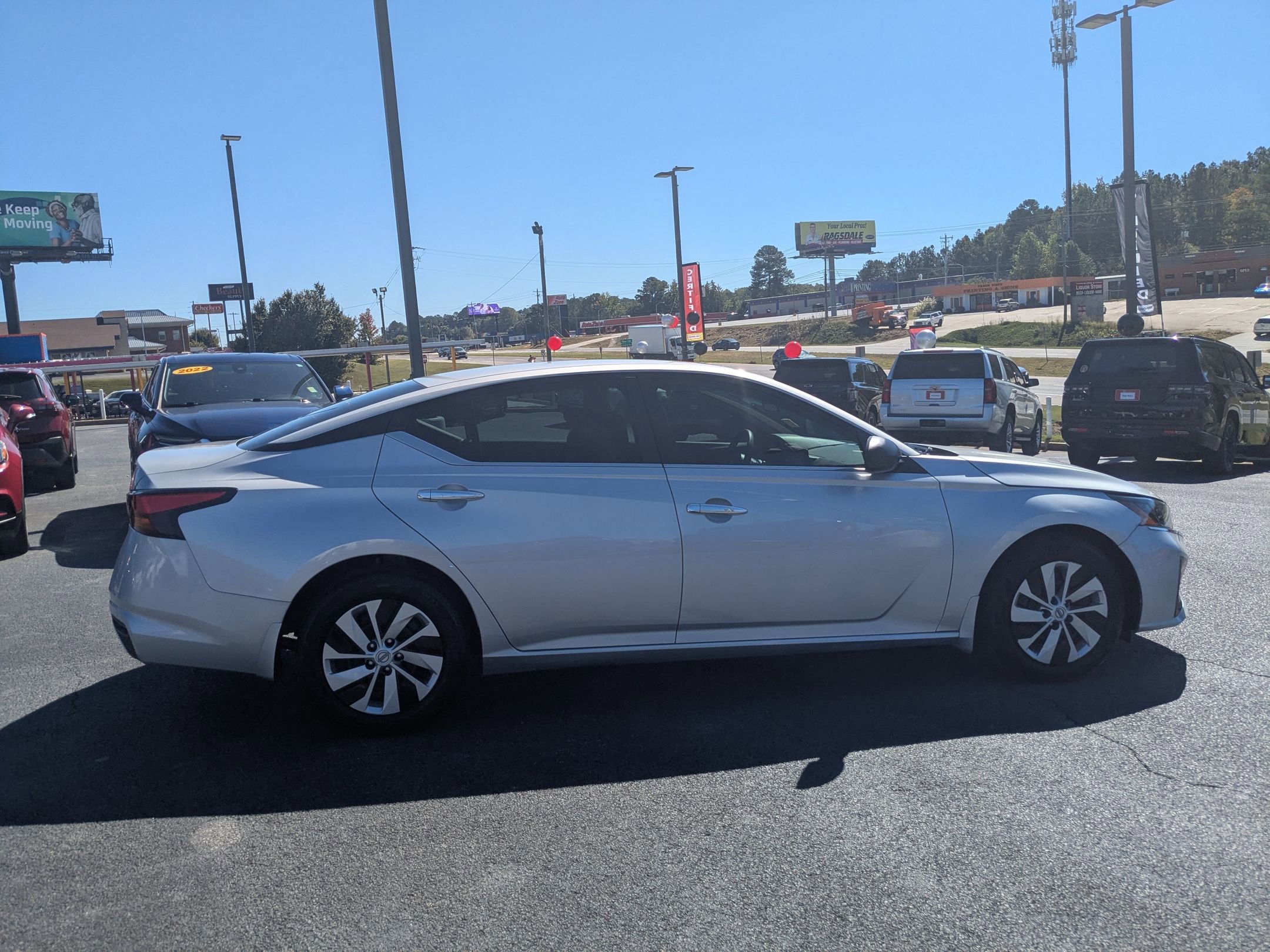 2024 Nissan Altima 2.5 S photo 4