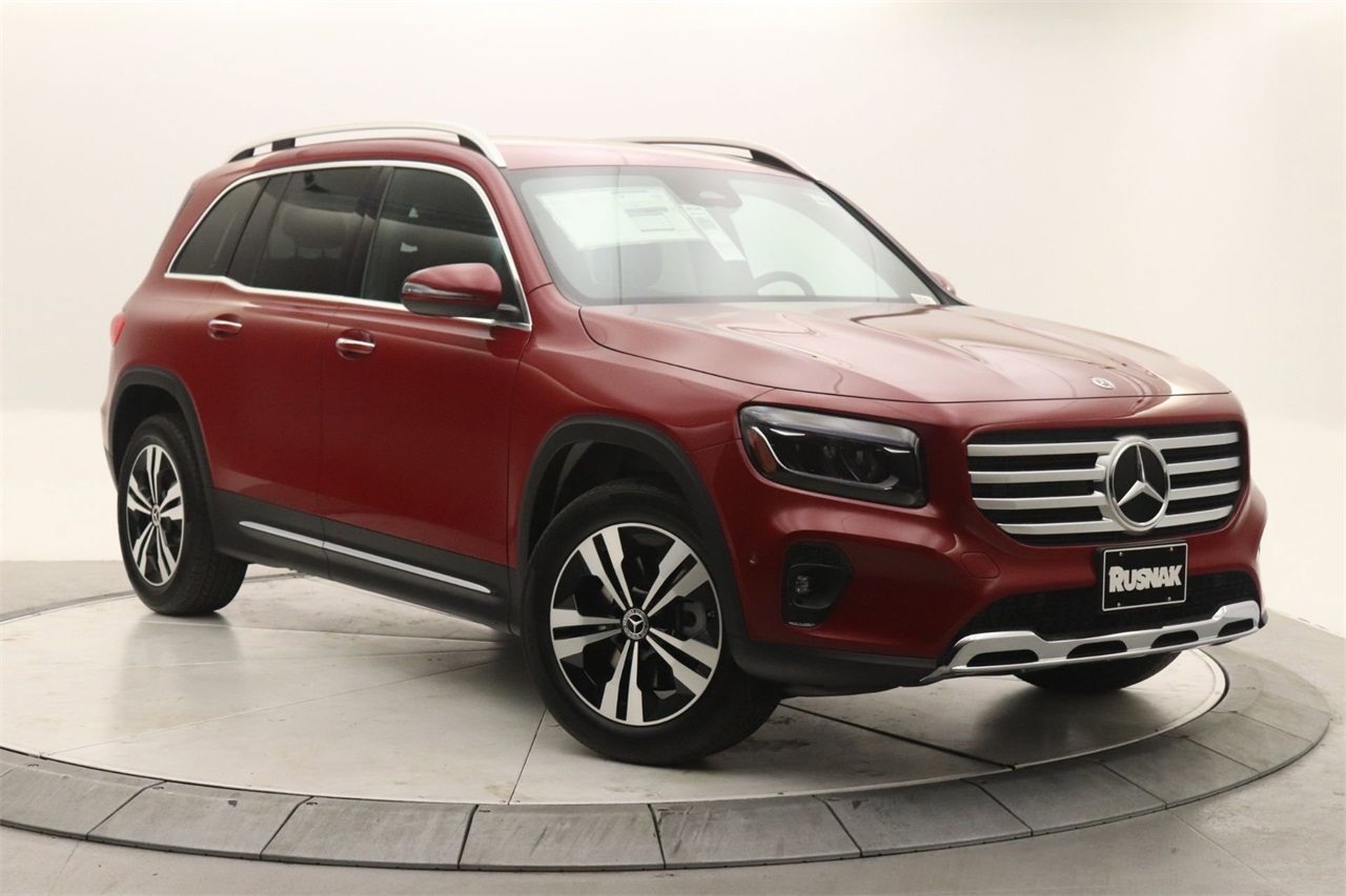2025 Mercedes-Benz GLB Base's photo